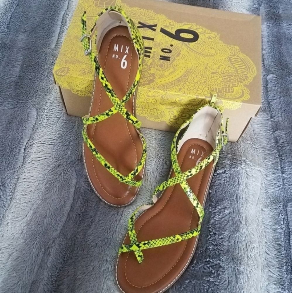 Mix No 6 sandals size 6 NWOT